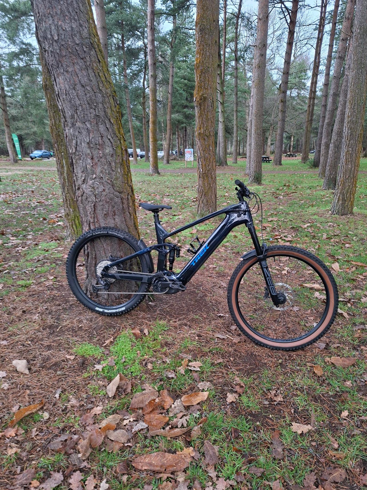 Ex Hire Trek Rail+ 9.7 Gen 5