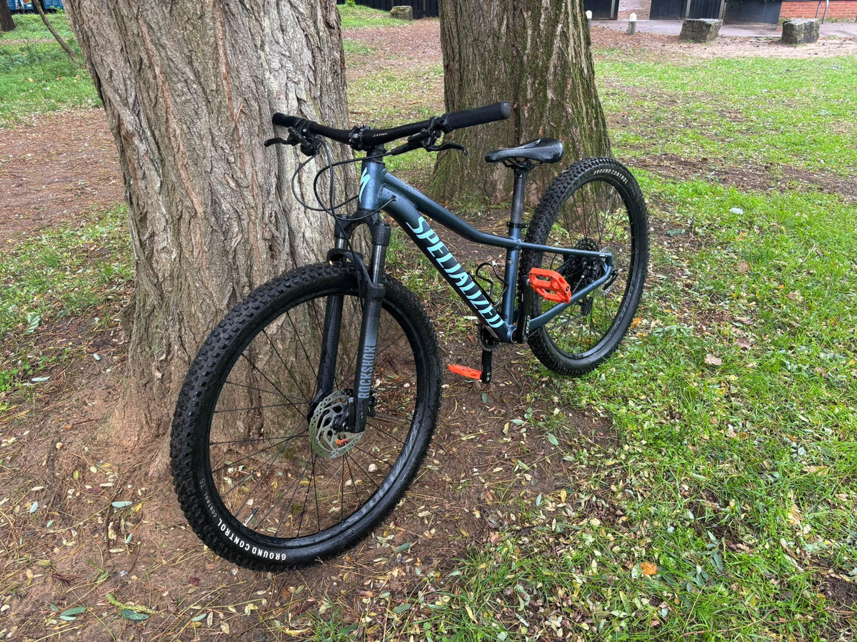 Ex Hire Specialized Rockhopper Expert